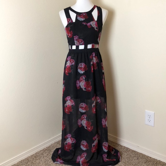 H&M Dresses & Skirts - ❤️ H&M Cut Out Maxi Dress Size 6